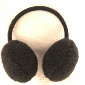 Svarta öronmuffar  - Svarta öronmuffar fina och värmer!