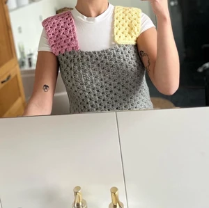 Virkad top - Handgjord