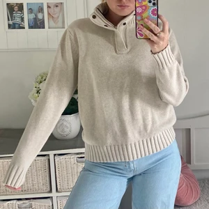 Tröja - Säljer en tröja i strl M, herrmodell. Fint skick!! Köpare står för frakt🕊