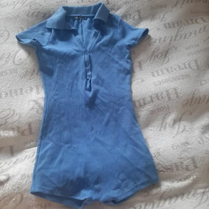 Zara - Storlek xs. Använd 1 gång så i nyskick. 