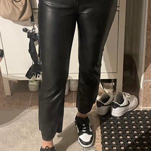 Skinnbyxor  - Strl s 