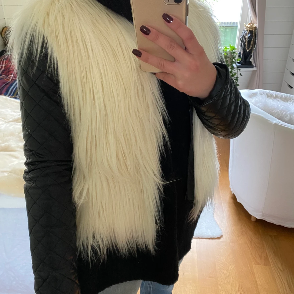 Detaljerad skinnjacka   - 90