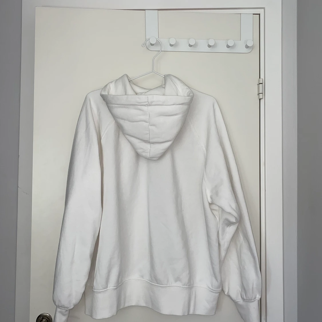 Vit oversiz hoddie från HM strl S  - 90