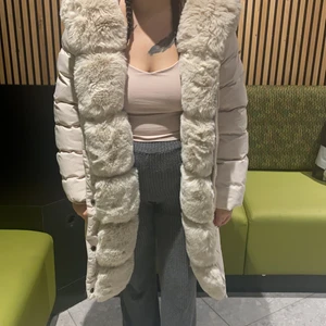 Päls jacka  - Päls jacka storlek M 