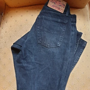 Crocker - Svarta snygga Crocker,stl 29/34 innerben 82 cm midja 78 cm.