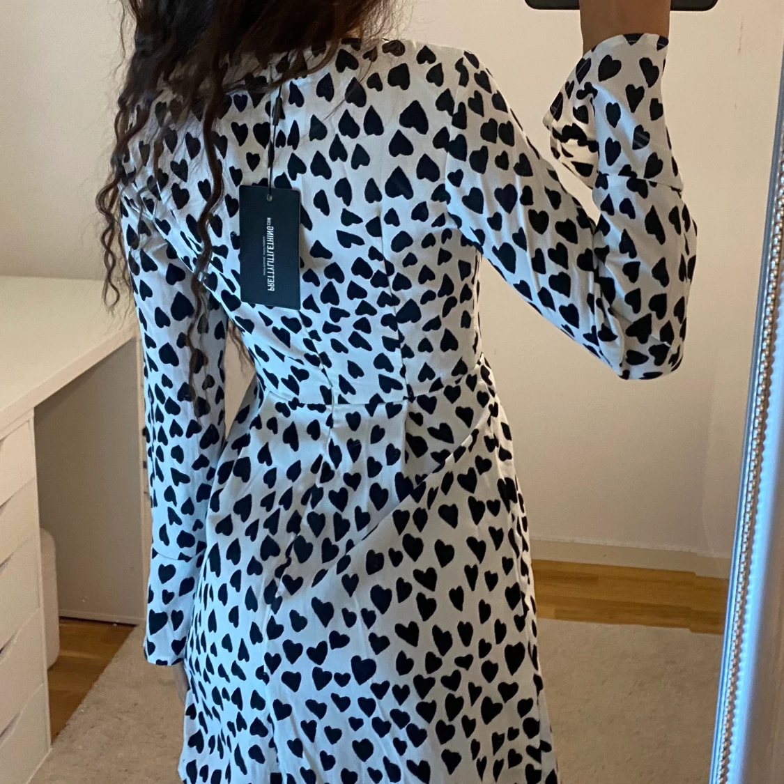 Pretty little thing klänning - 90