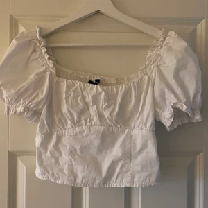 Vit topp - Super snygg vit topp från H&M! 🥰 
