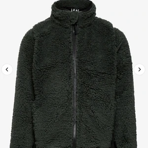 Lånad bild, jacka - En fleece jacka, på bilden är den grå men i verkliga fall är den blå💙 denna är i nyskick