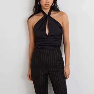 Festtopp✨🥂 - Supersnygg festtopp som tyvärr är lite stor för mig:( Endast provad!!! 