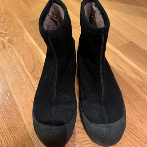 Vinterkängor i nyskick, varma & sköna - Vinterskor i nyskick, varma & sköna, likvärdiga Bally Curling vinterkängor.