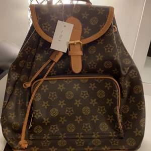 Säljer denna nya ”fake Louis Vuitton” väskan som jag köpte i Spanien för 250 kr. 