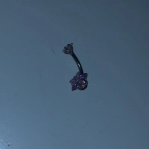 Piercing smycke - Säljer navelpiercing smycke för en 13/14g 