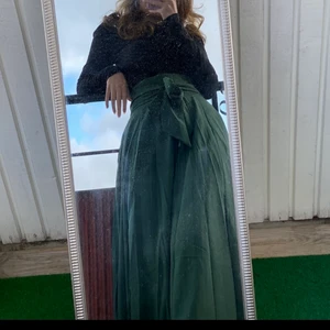 Shein  - Säljer denna Kjolen för använder inte den längre har använt den ksk 4 gånger