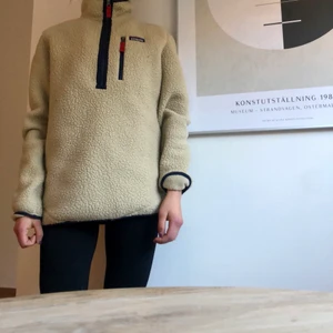 Pile Fleece Patagonia  - Pile fleece i storlek M (herr) från Patagonia. 