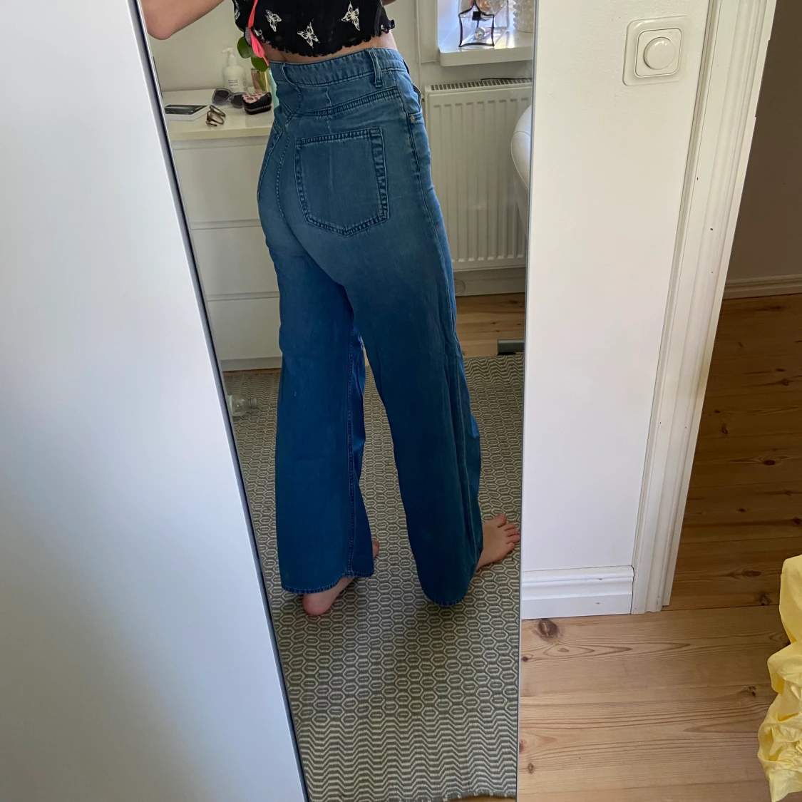 Blåa Weekday jeans  - 90