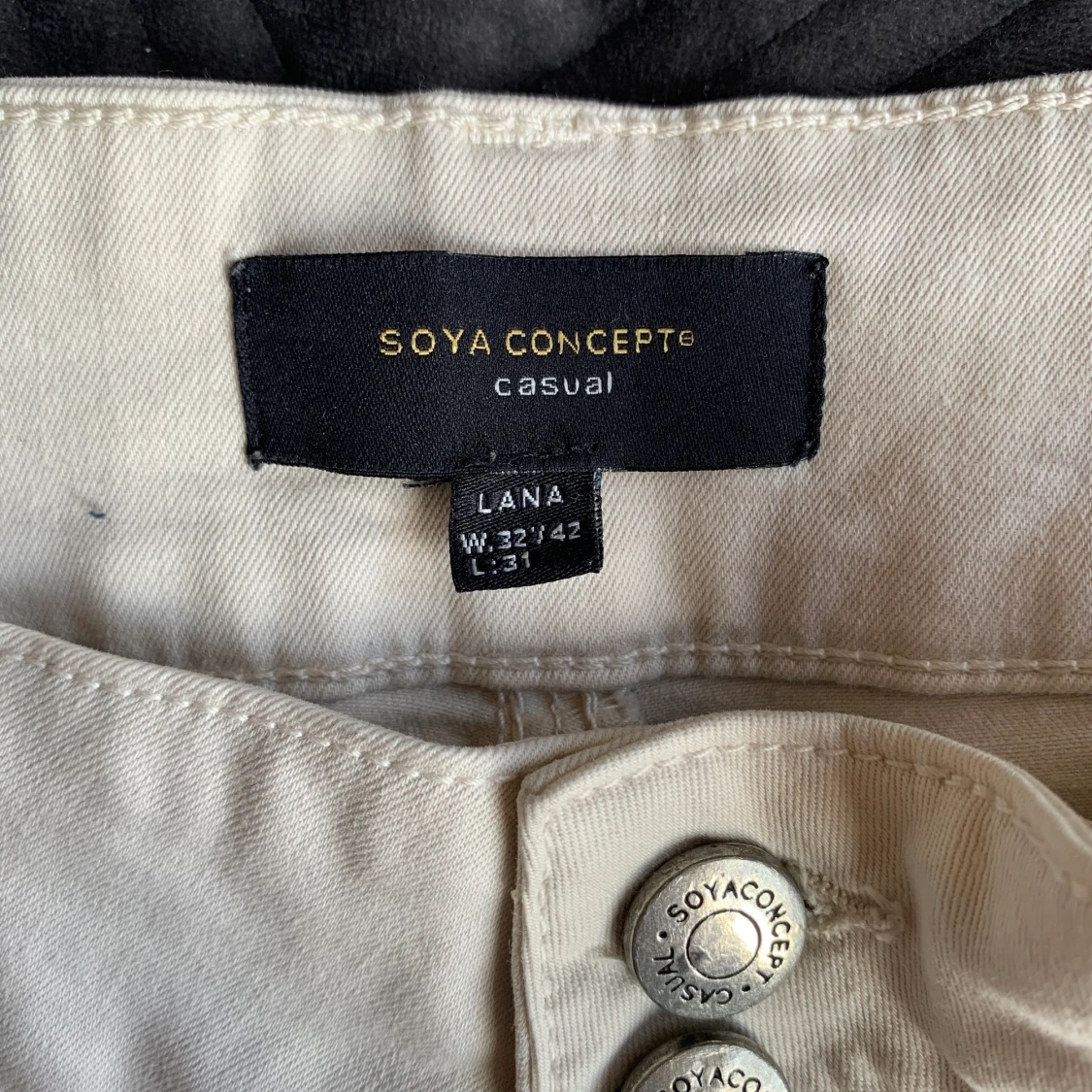 Vit/Beige Byxor - 91