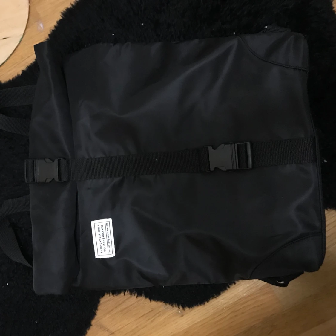Svart stilren ryggsäck - 90