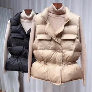 Svart väst (storlek S) - En jättefin väst, säljer den då den inte passade mig. Alltså inprincip helt oanvänd.                                                          Kan mötas upp, samt leverera (jag står för frakten)❤️.            (Inte mina bilder, det är hemsidan där jag beställde ifråns bilder men om ni skulle vilja ha fler bilder är det bara att säga till☺️) 