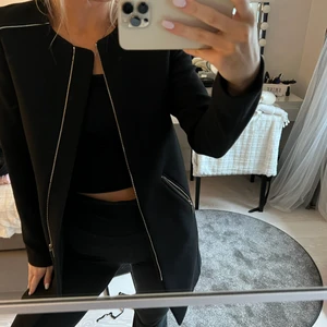 Kappa  - Kappa från Zara med gulddetaljer