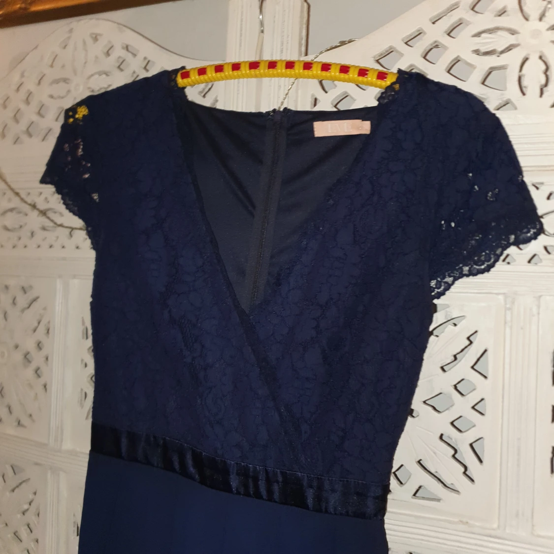 Navy finklänning, spets i nyskick💫 - 90