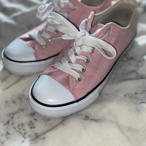 Tygskor  - Helt oanvända tygskor !