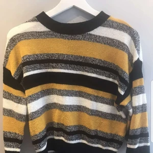 Tröja  - Tröja från H&M, 100% akryl 