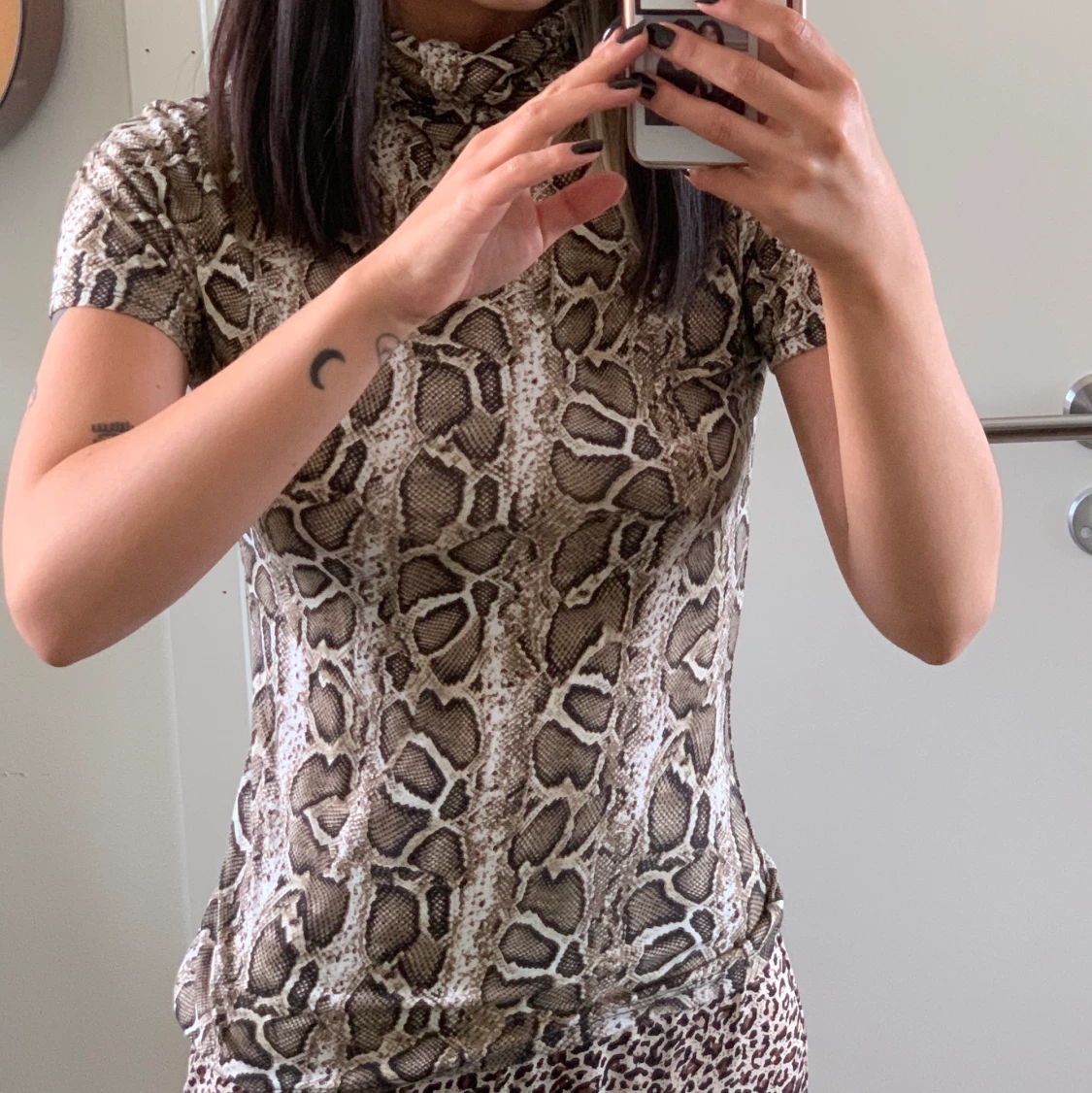 Ormskinnsmönstrad tröja - 90