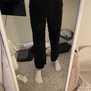 Byxor - Använda få gånger. Skönt material, frakt tillkommer 