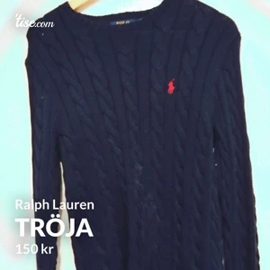 Tröja - Marinblå tröja ralphv lauren . Strl S