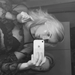 Mäsh topp!!  - Snygg topp, tex till fest. Väldigt få gånger använt. 💎❣️💥💋🧚