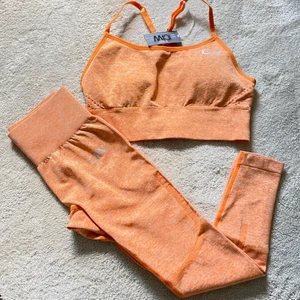 ICIW Träningkläder xs  - Helt nytt sett träningskläder. Kom aldrig till användning. Prislapp kvar. Färg: orange