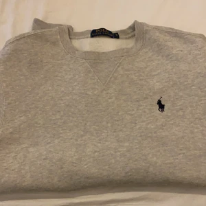 Ralph Lauren sweatshirt  - Säljer min Ralph Lauren sweatshirt. Fint skick! Herr avdelningen