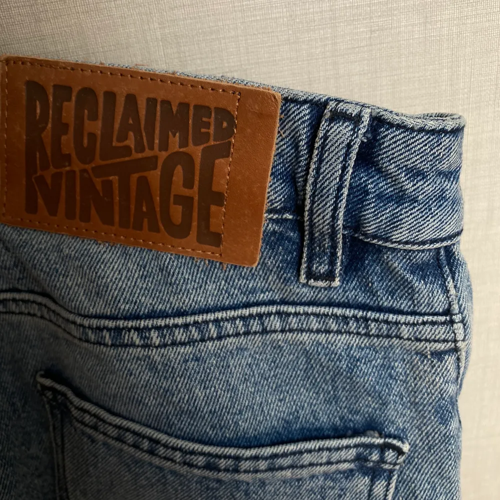 Vintage jeans köpta för 1000kr oanvända! Skriv privat för fler bilder. Jeans & Byxor.