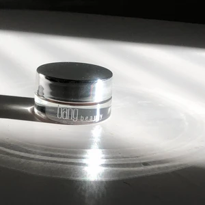 Bang beauty cream eyeshadow - Krämögonskugga från Bang beauty i färgen glam. Ordinarie pris 220kr. Frakten ingår i priset