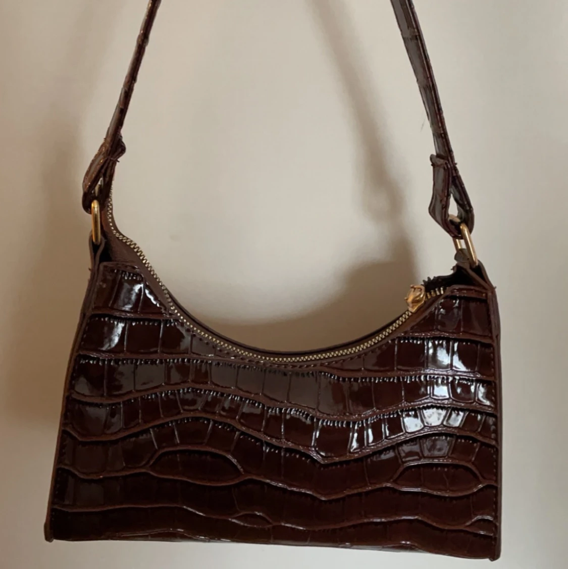 Brun axelbandsväska - 90