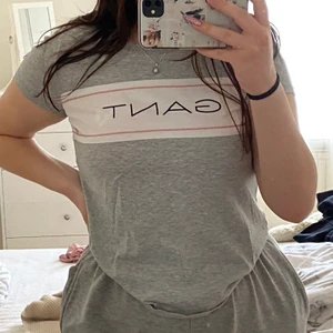 Gant T-shirt  - Aldrig använd. Tror inte man kan köpa den i butik längre. Nypris: 399