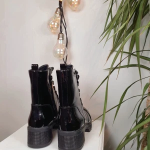 Nya boots  - Helt nya Chantal boots i storlek 38