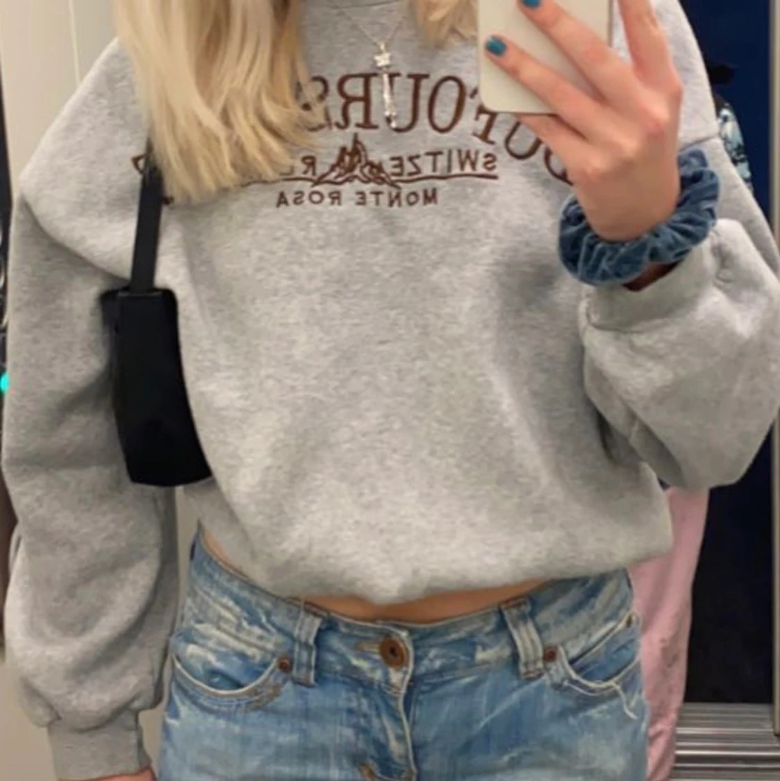 Grå sweatshirt