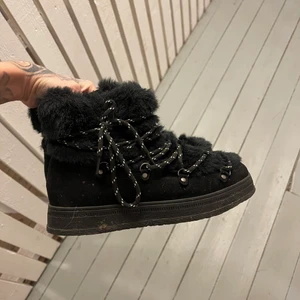 Vinterkängor - Från ellos strl 36 använda några gånger fodrade