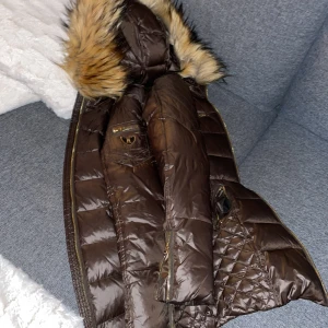 rockandblue - jacka. sitter snyggt! färg brun