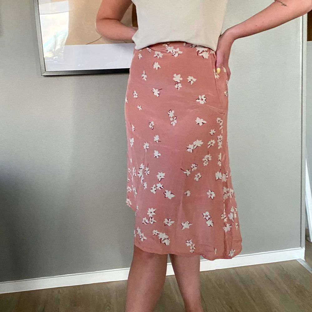 Sommrig kjol från Filippa K | Plick Second Hand