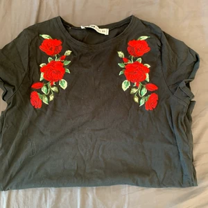 Fin t-shirt❤️ - Jätte fin T-shirt New Yorker❤️ storlek 34, köpare står för frakt❤️