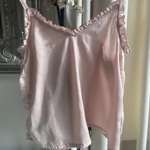 Linne - Jääätttesött linne i babyrosa😍