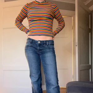 Randig tröja - Randig tröja från monki. Strl S, fint skick