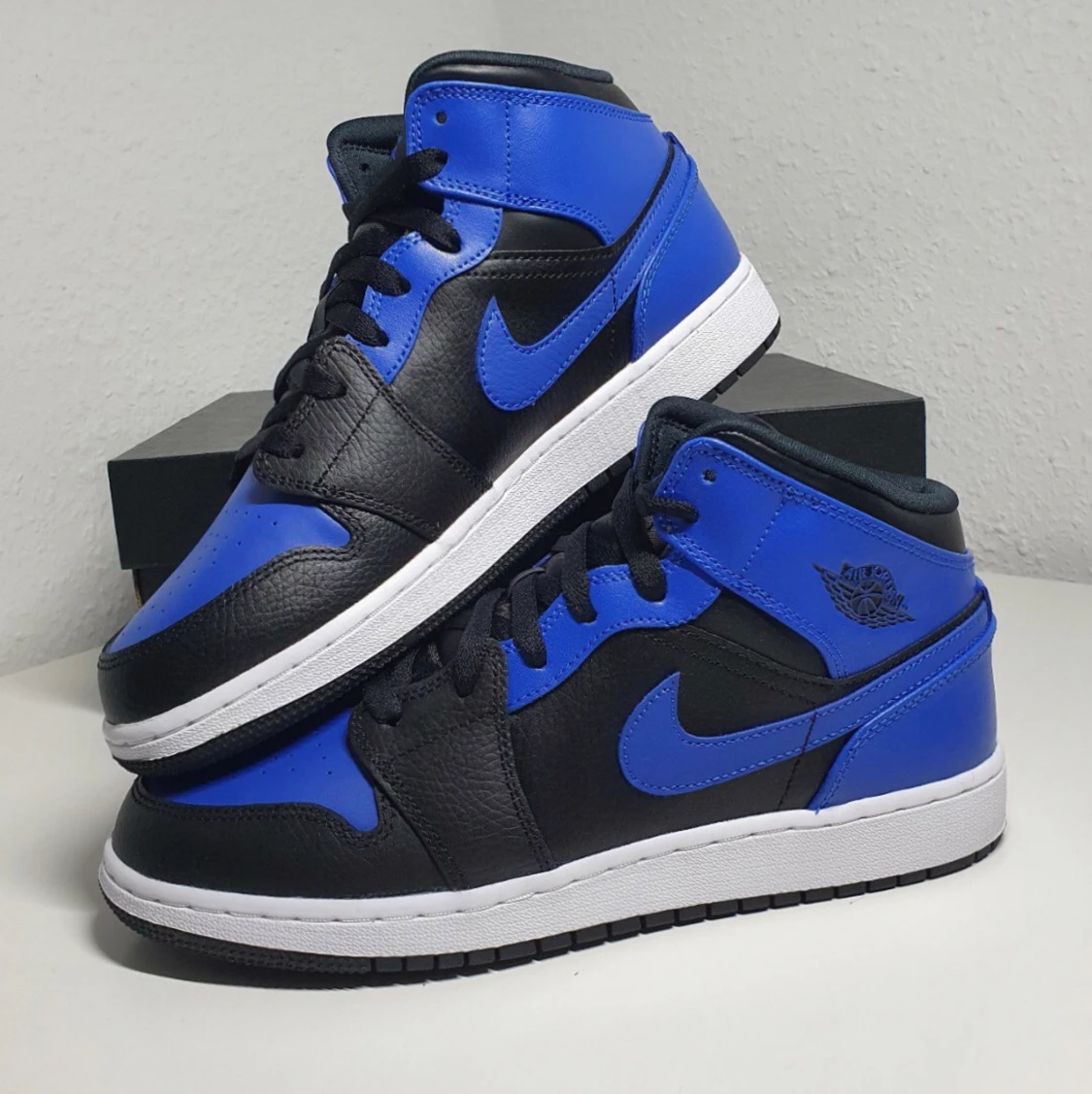 Jordan 1 Mid
