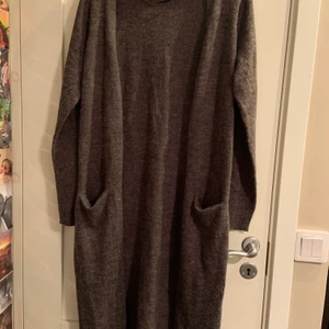 Kofta - VILA  - Lång kofta från märket VILA 