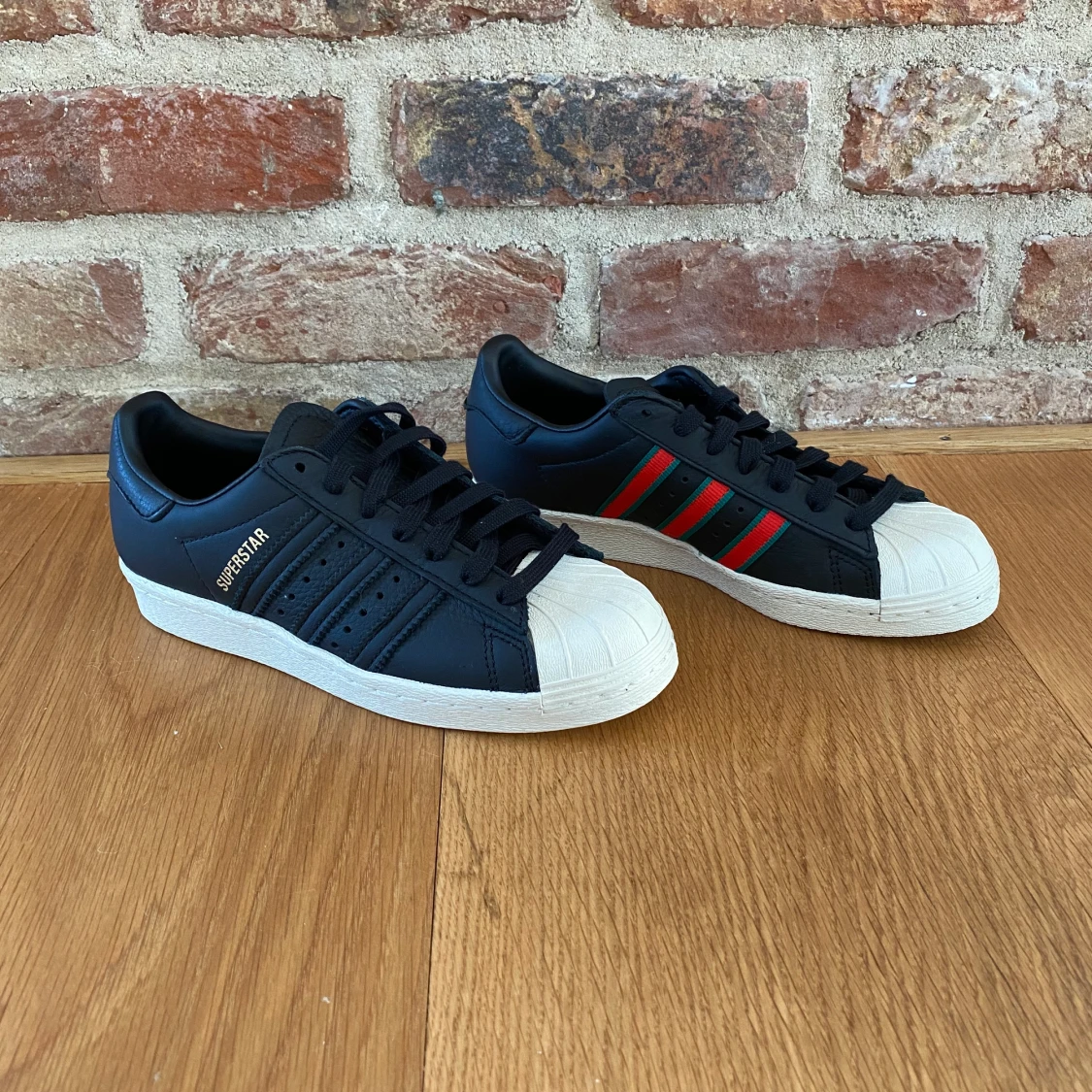 Adidas skor, helt nya! 
