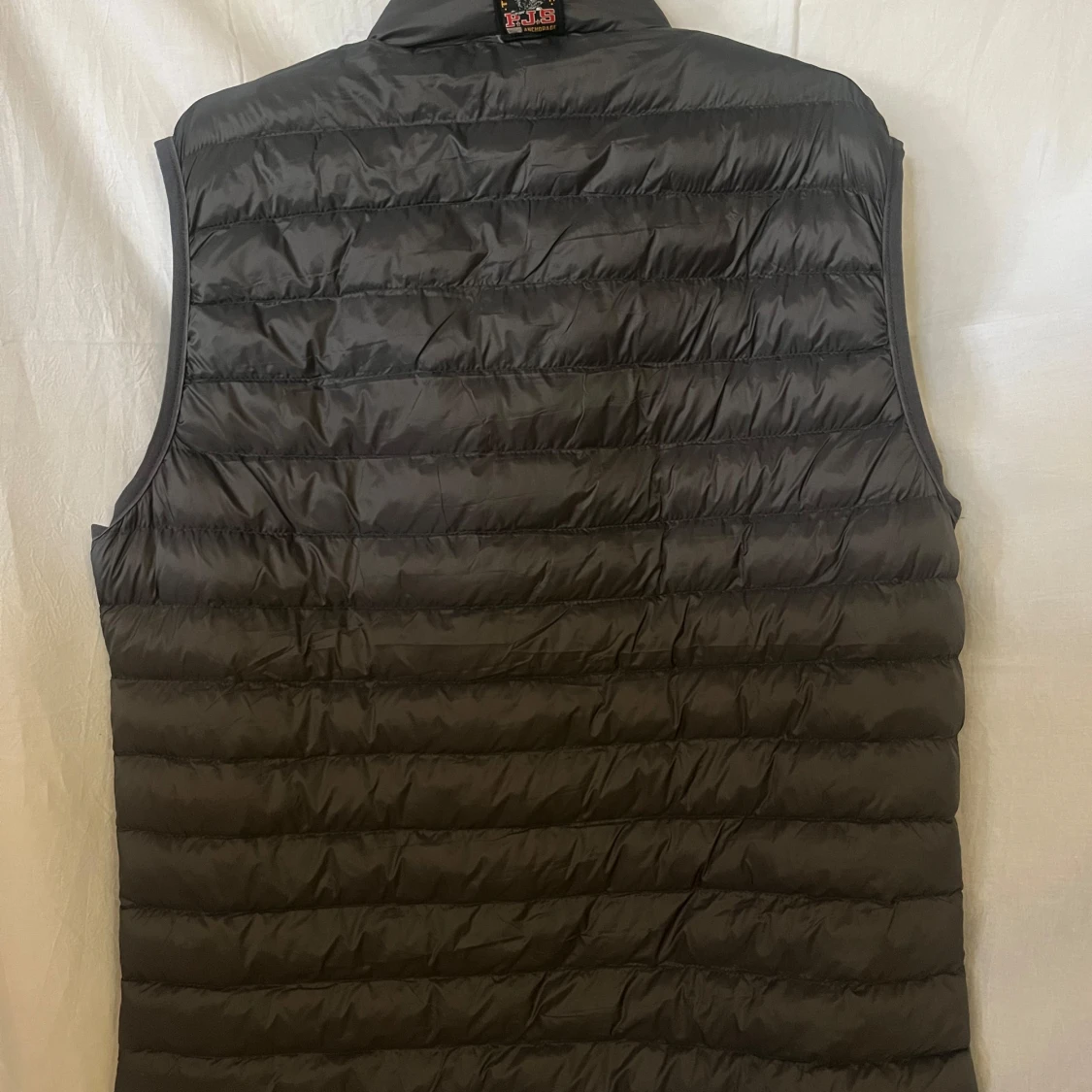 Svart dunväst från Parajumpers - 1