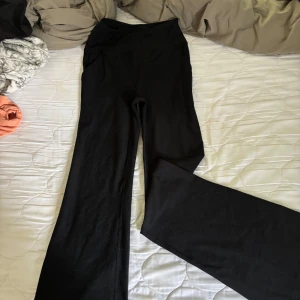 yoga pants  - yoga pants med fickor. aldrug använda 