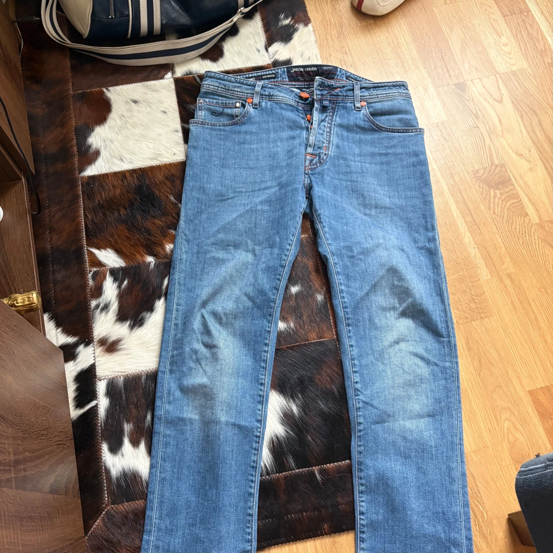 Blå jeans från Jacob Cohën - 1